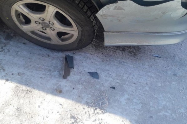 Предновогоднее свинство: скверный "подарок" ждал на парковке хабаровскую автолюбительницу