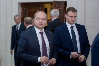 Итоги дня: опасный очаг, погром в гостинице, 2000 в руки, пандус строгого режима, лишь 13%