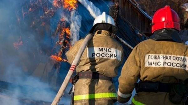 Пожар уничтожил строения на территории фермерского подворья в Хабаровском крае