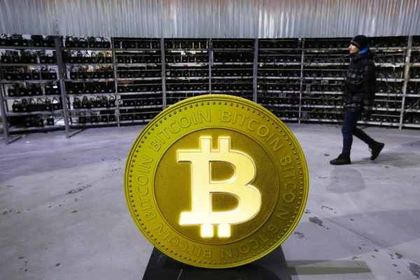 &laquo;Переход на конспиративное финансирование&raquo;: RT выяснил, в какую страну выводится криптовалюта ФБК Навального