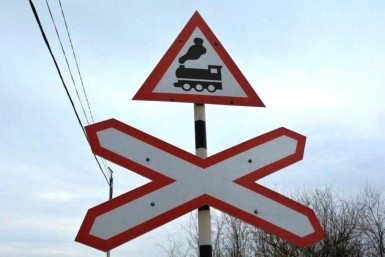 Итоги дня: ДТП с автобусом, горящая гостиница, десять забил, одну пропустил