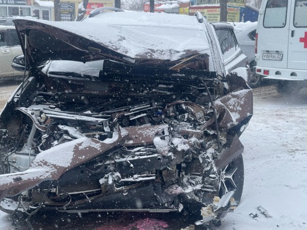 Автобус с пассажирами попал в ДТП в Хабаровске