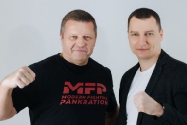 Итоги дня: забастовки не будет, гибель пенсионерки, снижение цен на АЗС и цифровые ЗАГСы