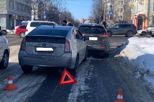 Не выдержал дистанцию: несовершеннолетняя пострадала в ДТП в Хабаровске