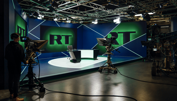 &laquo;В Берлине прикидываются или не понимают&raquo;: Захарова указала МИД ФРГ на наличие у RT DE лицензии на вещание в Европе