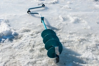 Итоги дня: признание ДНР и ЛНР, не успел проскочить,  рыбаки на льдине, о носках и трусах