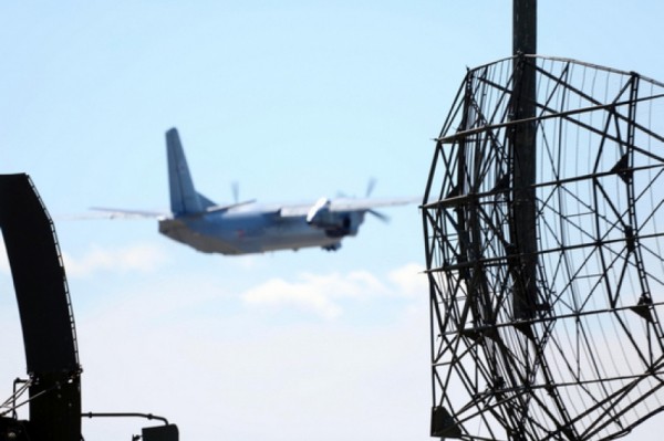 На максимальной высоте отработали сложные элементы молодые летчики в Хабаровском крае