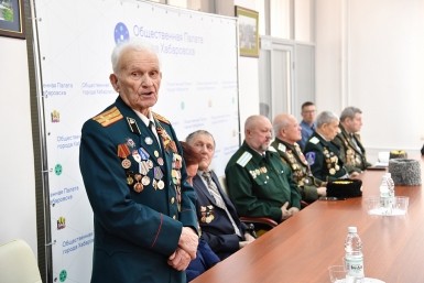 Итоги дня: снежный циклон, эвакуация хабаровских школ и мэрии, "Звезды в Африке"