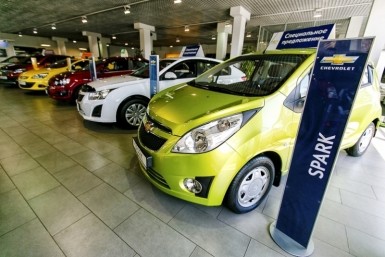 Итоги дня: вторая смена "Общака", подорожавшие авто, приют для собак, наши на ТНТ