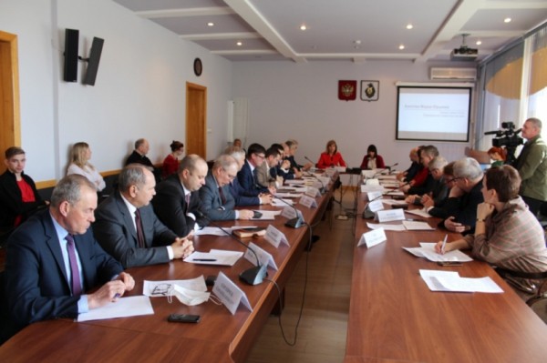 Правительство упростит бизнесу разрешительные процедуры и окажет помощь в импортозамещении