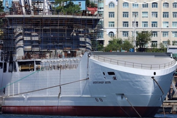 Корабелы Хабаровского края готовят паром "Александр Деев" к ходовым испытаниям
