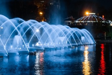 Итоги дня: график работы больниц, фонтаны и гуманитарная помощь гражданам ДНР и ЛНР