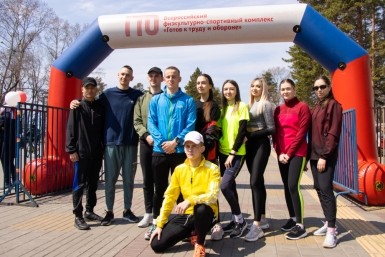 Итоги дня: 500 тысяч рублей творческим хабаровчанам, опасные шашлыки и изъятие наркотиков