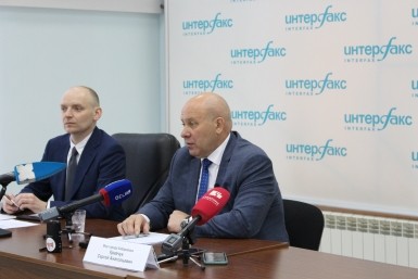 Итоги дня: неисправный трамвай, новый главный, дорогой мусор, ушел из жизни Сергей Ольнев