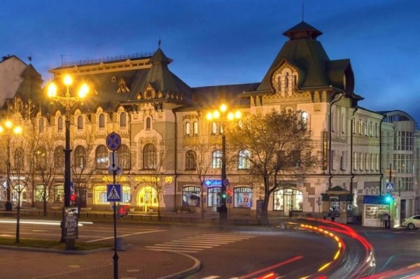 Итоги дня: к нам приехала "Победа", грустная остановка, ягодная ферма, проблемный "Диалог"