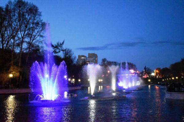 Итоги дня: первый пошёл, затонуло судно, несовершеннолетние экстремалы, купаться запрещено