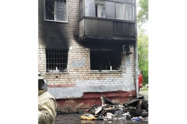 Из пожара в доме на улице Тихоокеанской в Хабаровске спасено 16 человек Из пожара в доме на улице Тихоокеанской в Хабаровске спасено 16 человек