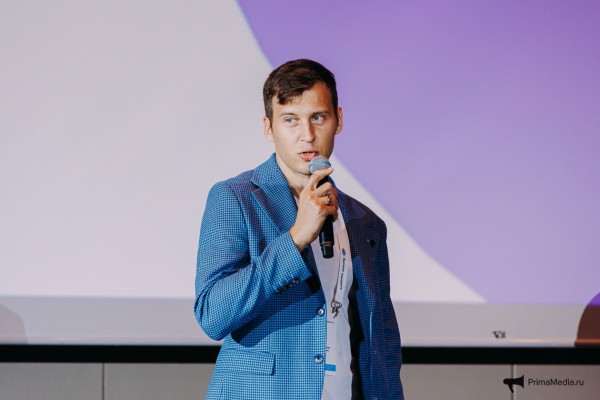 Правый руль выигрывает: будущее авторынка обсудили на конференции Авито