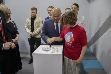 Итоги дня: датчик усталости, новый МРОТ, расширение маткапитала, всерьёз за туризм