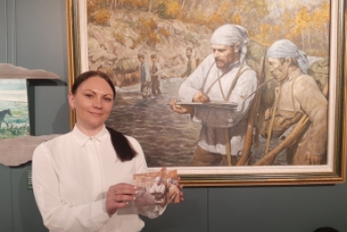 Итоги дня: спасение цапли, поселковые юбилеи, мэр на выпускном балу и "Лучи Победы"