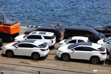 Итоги дня: пожар на судне с автомобилями, новый уполномоченный, оторванные от цивилизации