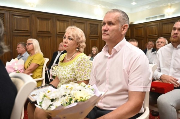 Михаил Дегтярев поздравил жителей Хабаровского края с Днем любви, семьи и верности