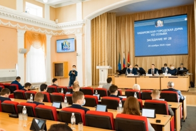 Итоги дня: покорение вулкана, депутатский миллион, "перевертыш" и концерты под окнами