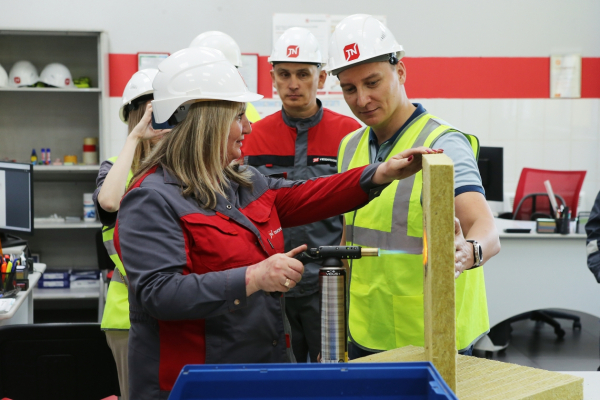 Глава завода ТехноНИКОЛЬ ДВ: Наше преимущество перед иностранцами в философии производства