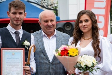 Итоги дня: оставили ребенка в закрытой машине, несколько человек утонули, скандалы в офисе