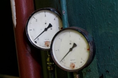 Итоги дня: новые законы, сильнейшая гимнастка, бухгалтер-мошенница и летающие гири Итоги дня: новые законы, сильнейшая гимнастка, бухгалтер-мошенница и летающие гири