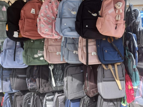 Сборы в школу не влетят в копеечку из-за наплыва отечественных товаров на рынки Хабаровска