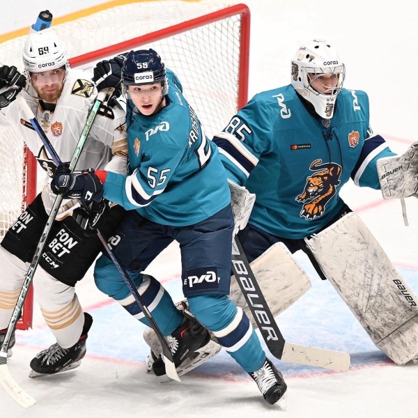 Даниил Брызгалов: &laquo;Книги, музыка и театр &ndash; лучший отдых для меня&raquo;