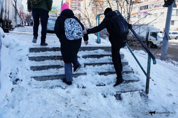 Как 12 мм льда поставили город на колени &mdash; история беспощадной ледяной блокады Владивостока в 2020 году