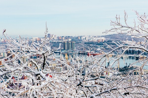 Как 12 мм льда поставили город на колени &mdash; история беспощадной ледяной блокады Владивостока в 2020 году