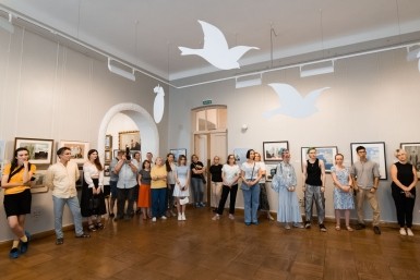 Итоги дня: тарифы ЖКХ, двигатели на SSJ-New, новое кладбище в Хабаровске и ложный донос