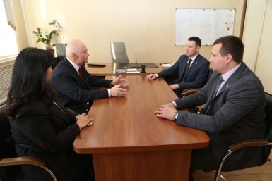 Итоги дня: лучшие рукопашники,  лёд притягивает рыбаков,  прогремели на всю Россию