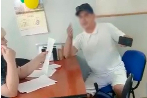 В Хабаровске осужден "блогер", снявший видео, порочащее честь сотрудника УИС