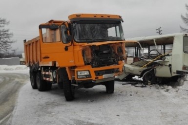 По факту ДТП с самосвалом и пассажирским автобусом в Хабаровском крае проводится&nbsp;проверка