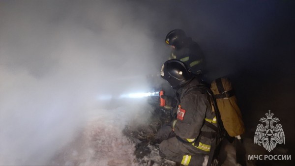 В подвале одного из цехов Амуркабеля в Хабаровске произошло возгорание