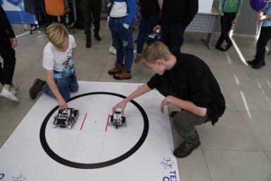 Итоги дня: "Гроза" в городе, налетчик с ножом, спасение Джека, и кухонная мокрушница