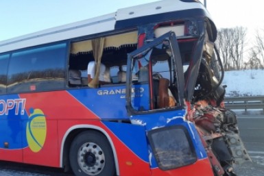 Итоги дня: вернуться в Китай, в Хабаровске загорелся автобус, женщина замерзла насмерть