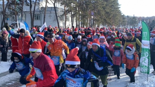 Символические 2023 метра пробежали хабаровчане во время "Забега обещаний"