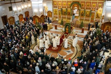 Итоги дня: светлый праздник, лучшие спортсмены года, безопасность превыше всего