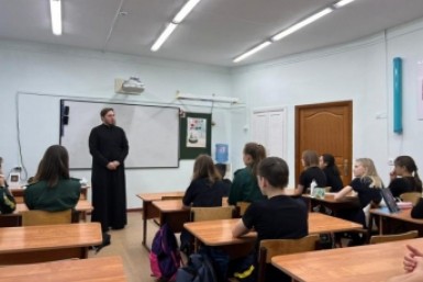 Итоги дня: тигры лютуют, изменение маршрутов, контрабанда кеты и засилье мата