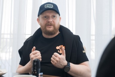 Итоги дня: главное, чтоб Путин, слёт боевых подруг, отлов злого тигра и КаМАЗ подарков