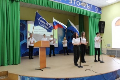 Итоги дня: как в пещере, тигриные шалости, отстаем по стадионам и Движение первых