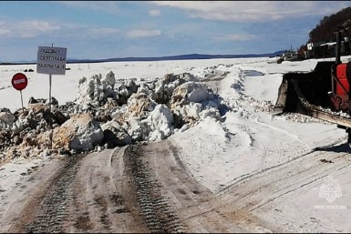 Итоги дня: новый руководитель краевого УМВД, ещё одна парта Героя и народный учитель