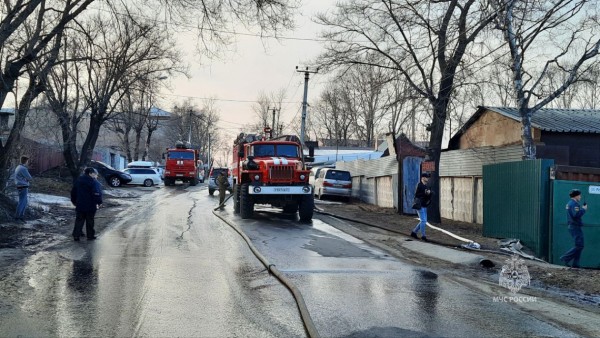 Склад хранения спортивной наградной продукции сгорел в Хабаровске