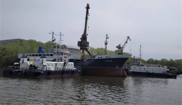 Хабаровский судозавод готовится передать заказчику краболов проекта 03141 "Омолон"