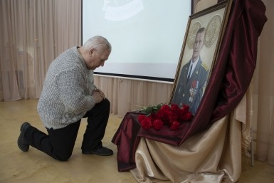 Итоги дня: новый руководитель краевого УМВД, ещё одна парта Героя и народный учитель